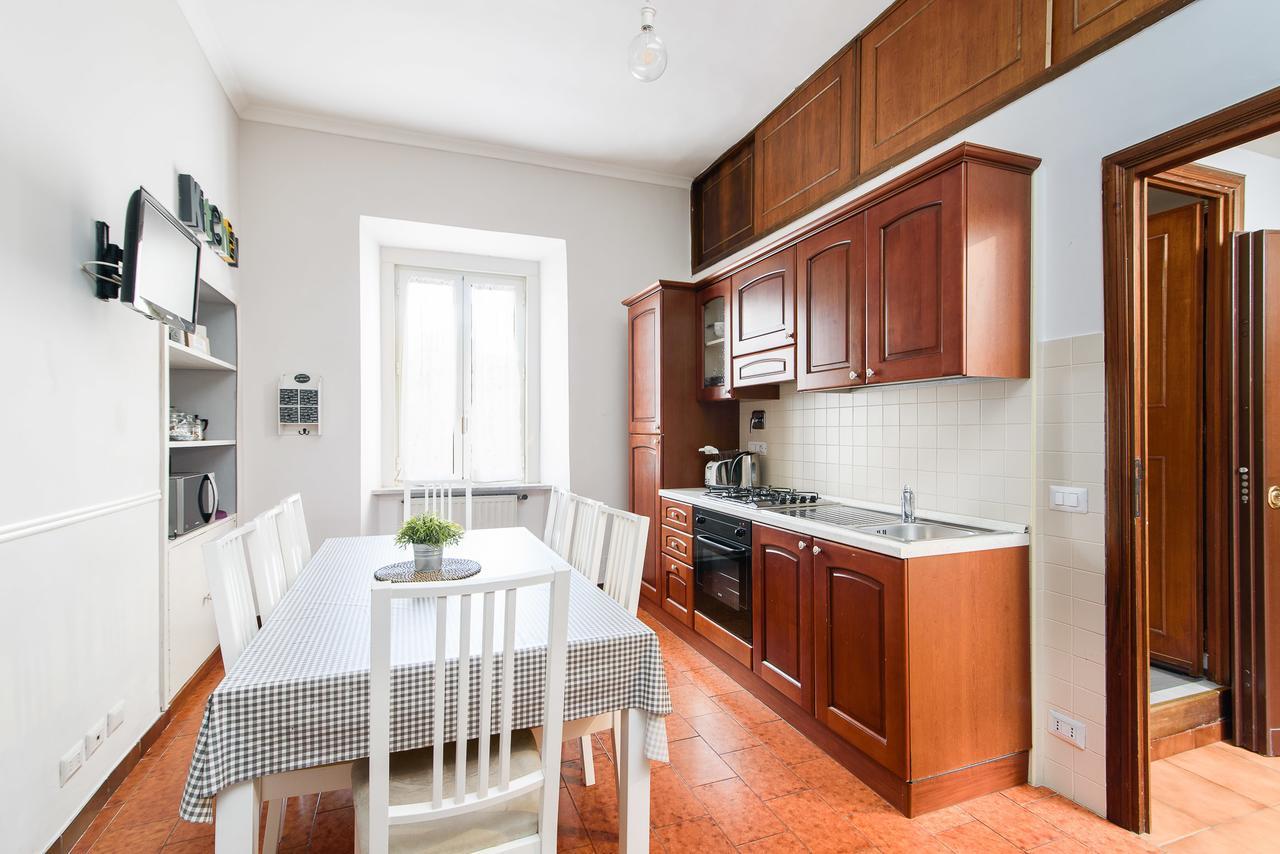 Finally Roma Apartment ภายนอก รูปภาพ